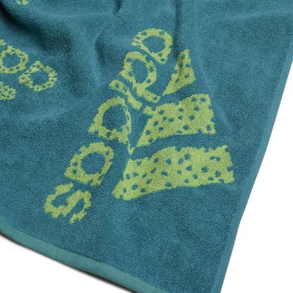 Ręcznik sportowy adidas Branded Must-Have Towel zielony IA7056