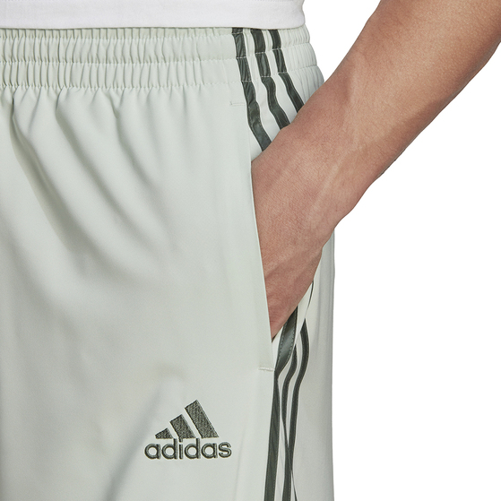 Spodenki męskie adidas AeroReady Essentials Chelsea 3-Stripes Shorts beżowe HL2257