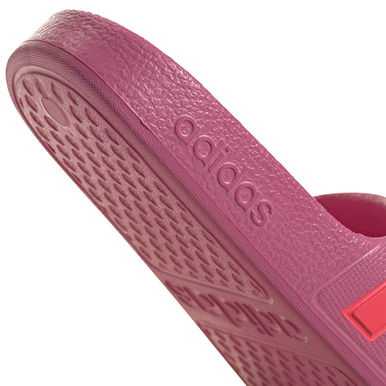 Klapki dla dzieci adidas Adilette Aqua różowe GV7850
