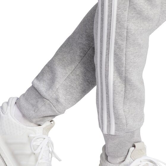 Spodnie męskie adidas Essentials Fleece 3-Stripes Tapered Cuff szare IJ6494
